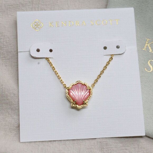 Kendra Scott Jewelry - Kendra Scott Blush Ivory Mother-of-Pearl Brynne Shell Pendant Necklace Gold